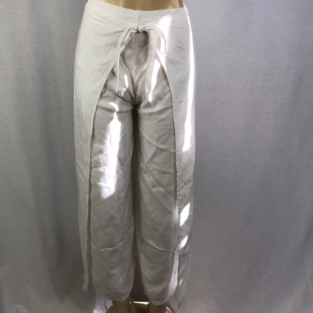 Zuliana Size M/L White Wide Leg Beach Pants. Made in USA. New With Tags